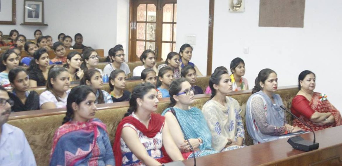 Lecture on ‘Internet of Things’ held at KNCW