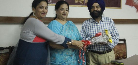 Lecture on contribution of Hindi language held