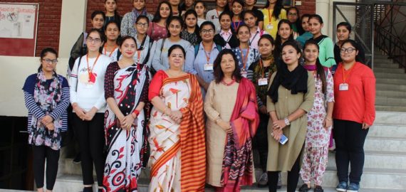 Kamla Nehru College organized Fine Arts workshop