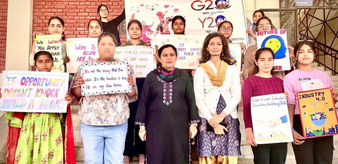 Home Science dept of KNCW organized Slogan writing competition