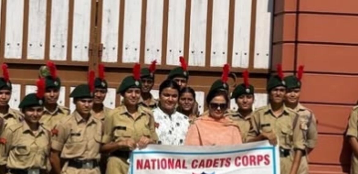 Colors of Cleanliness: Day 3 of Swachh Bharat Campaign